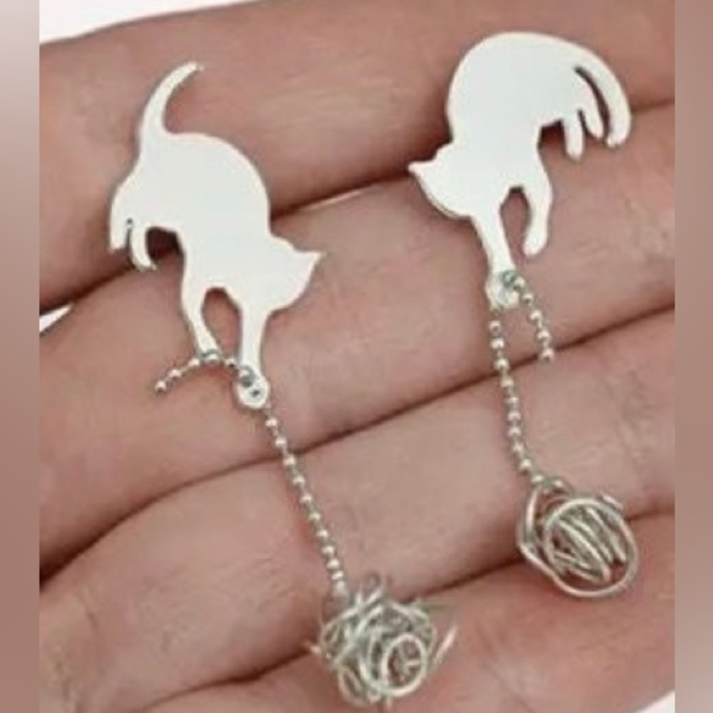 Cat silver earrings